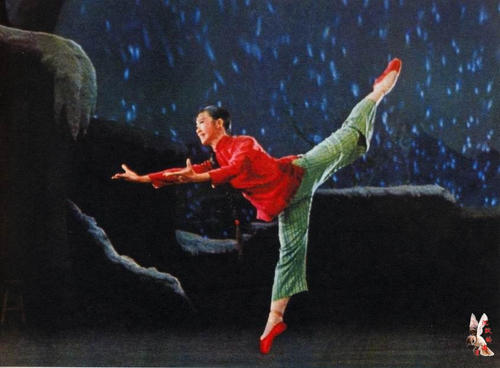 有了本科毕业证,高中毕业证还有用吗